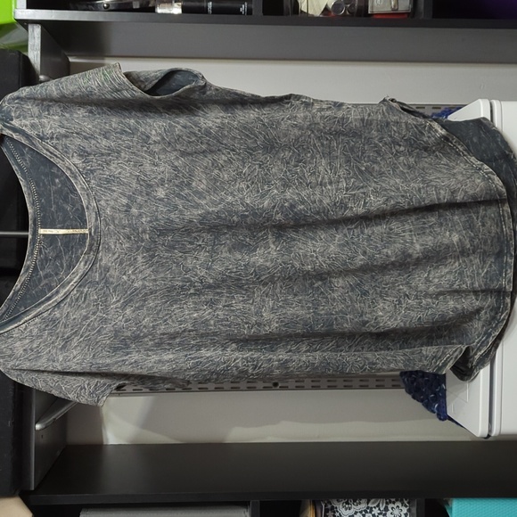 JC fits inc Skull Back Cutout Tee Size L - Picture 2 of 5